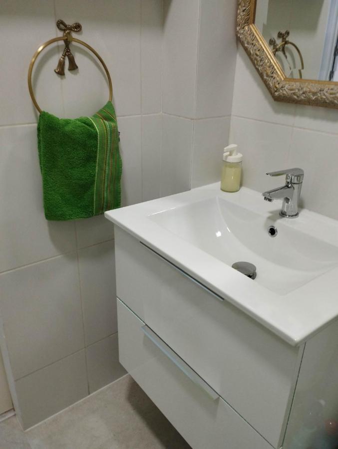 Apartment Fira Bcn Camp Nou L'Hospitalet de Llobregat Buitenkant foto